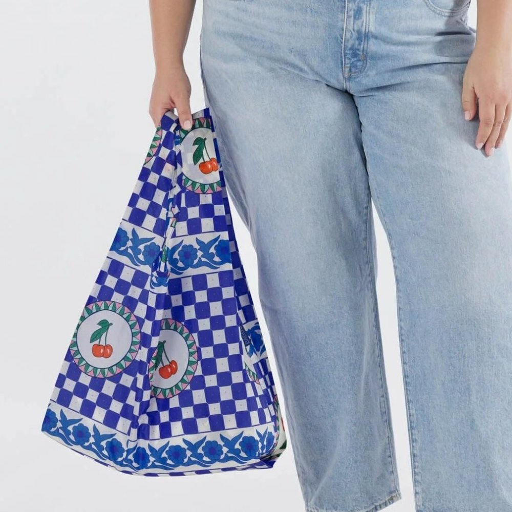 NWT Standard Baggu - Cherry Tile - Picture 6 of 7